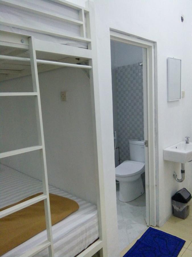 A Pousada Setia Backpacker Jogjacarta Exterior foto