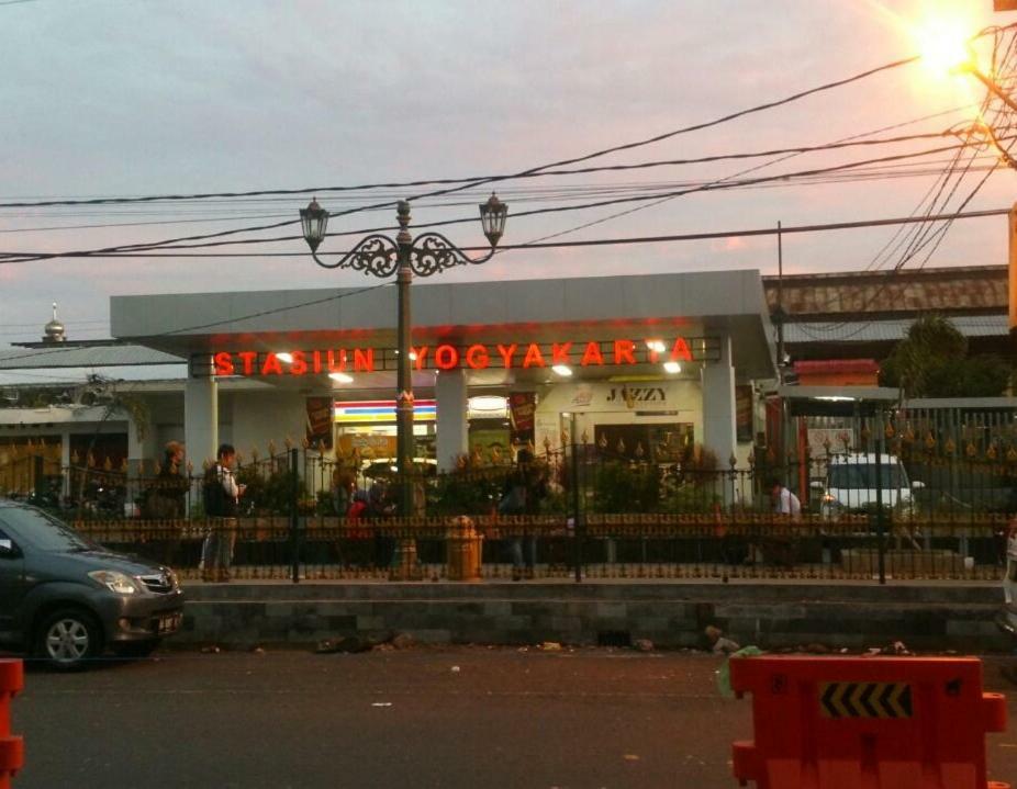 A Pousada Setia Backpacker Jogjacarta Exterior foto