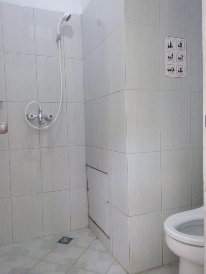 A Pousada Setia Backpacker Jogjacarta Exterior foto